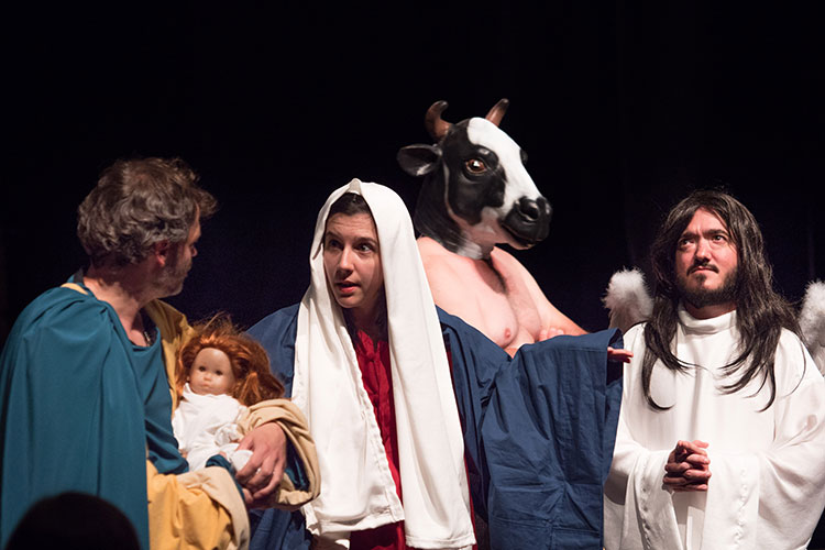 grand-maximum-nous-ne-viendrons-pas-manger-dimanche--creation3-theatre-sebastian-lazennec grand-maximum / nous-ne-viendrons-pas-manger-dimanche / theatre sebastian lazennec