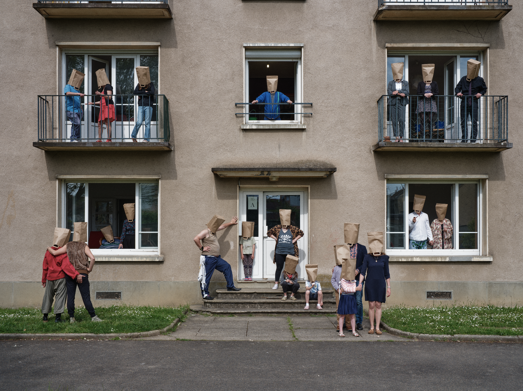 Ces gens qui vivent trop près de moi - Grand maximum