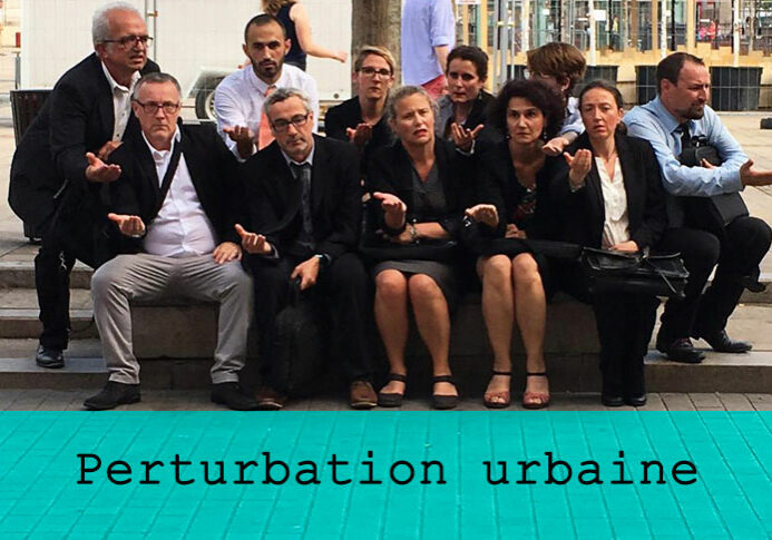 Perturbation urbaine / Grand maximum / Sebastian Lazennec / Theatre de rue / Theatre invisible